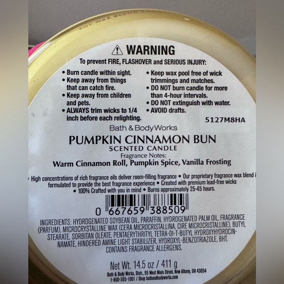 Pumpkin Cinnamon Bun Candle Bath and Body Works - Picture 3 of 3